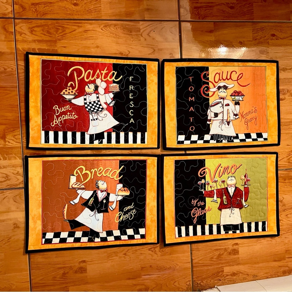 Colorful Italian-Themed Dining Table Linens